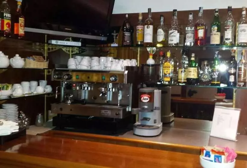 Hotelli La Corte Albergo Meublé