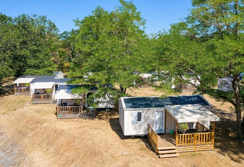 Отель Camping De L île