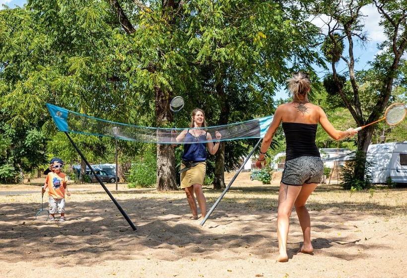 Отель Camping De L île