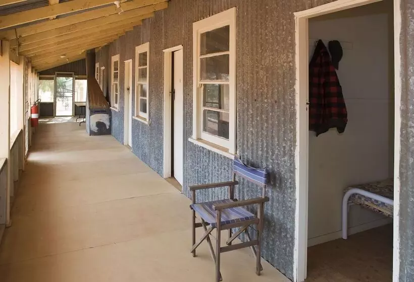 Hotelli Gundabooka Cottages   Campsite