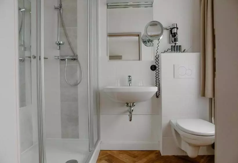 ホテル Zur Treene