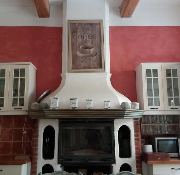 بنسيون Le Patio Des Cigales