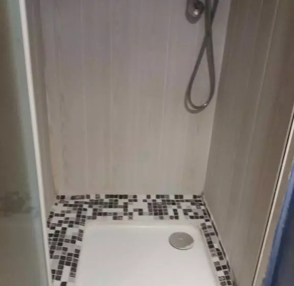 Majatalo Le Patio Des Cigales