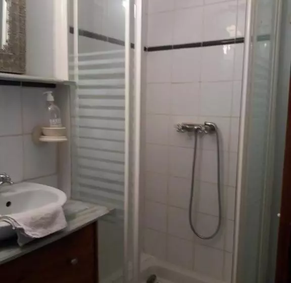 Majatalo Le Patio Des Cigales