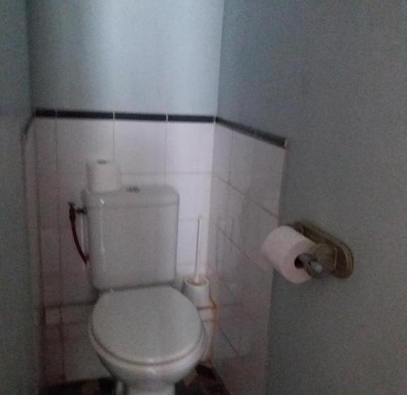 بنسيون Le Patio Des Cigales