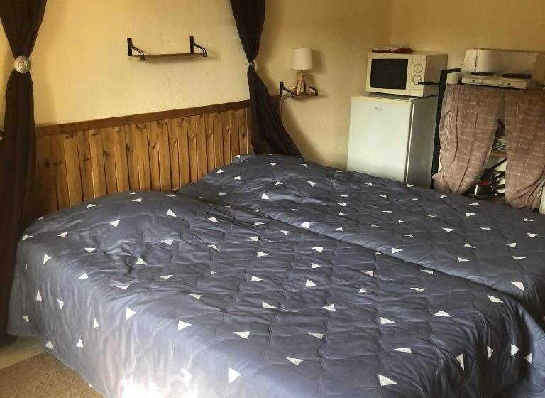 بنسيون Meublés De Tourisme La Reserve