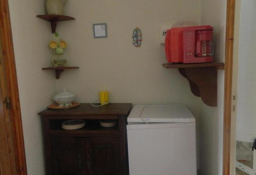 بنسيون Meublés De Tourisme La Reserve