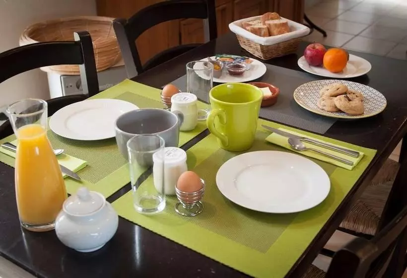 Aamiaismajoitus (B&B) La Clé Des Champs Des Abers