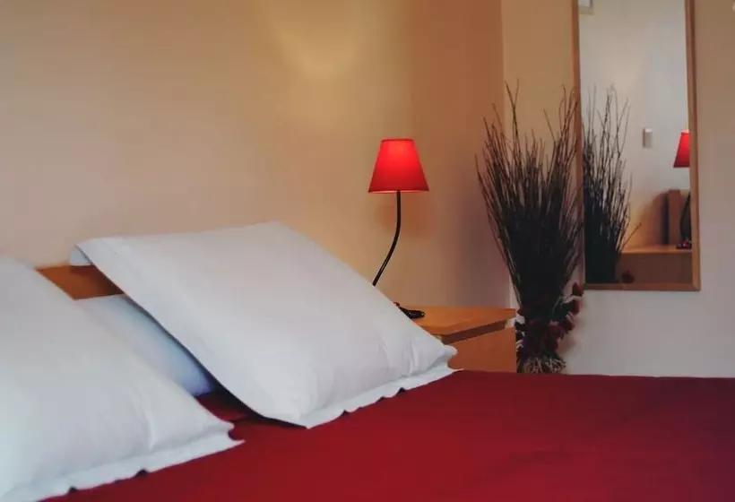 ベッドアンドブレックファースト La Clef Des Champs