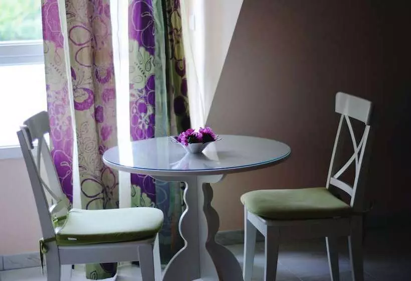 ベッドアンドブレックファースト La Clef Des Champs