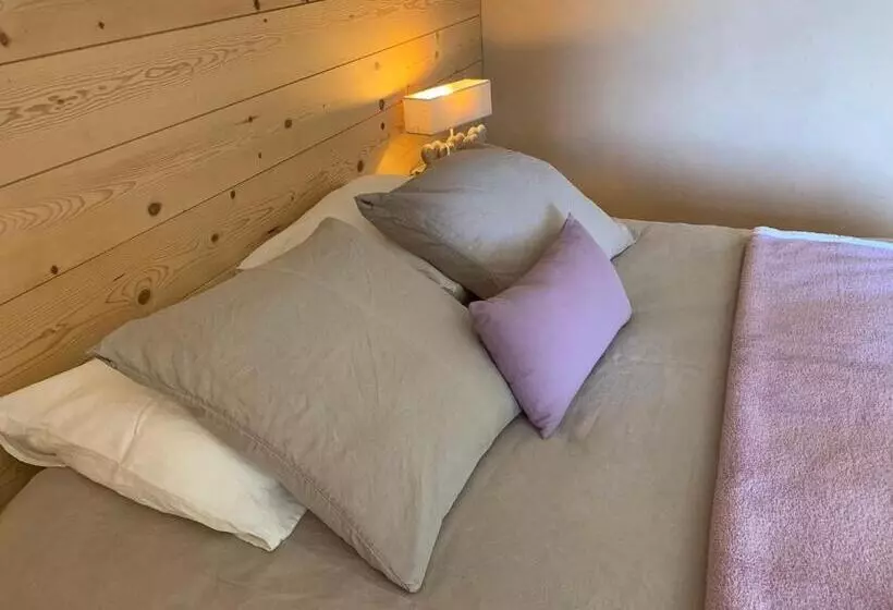 Aamiaismajoitus (B&B) La Colonie   Maison D Hôtes