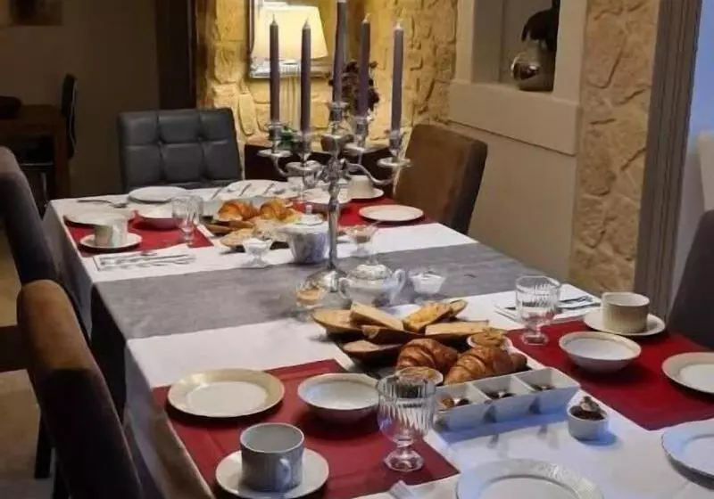 Aamiaismajoitus (B&B) La Glycine Blanche