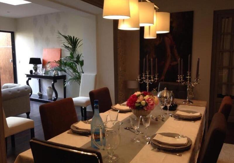 مبيت وإفطار La Glycine Blanche