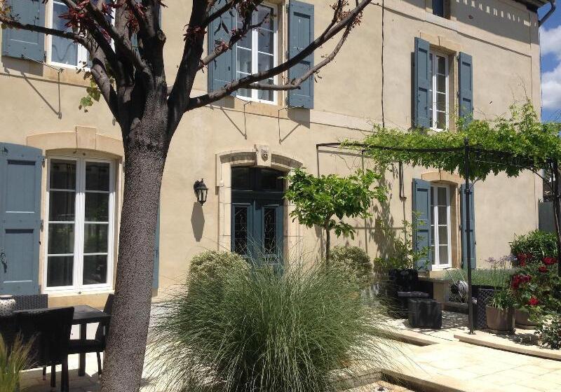 مبيت وإفطار La Glycine Blanche