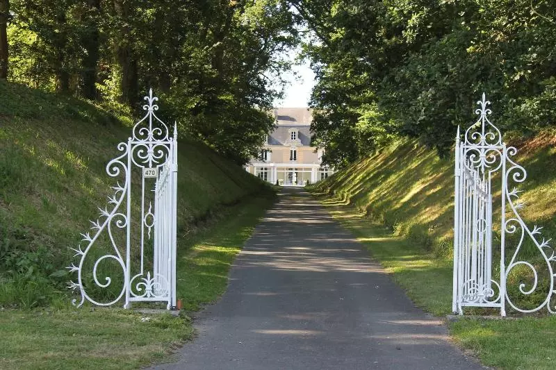 ベッドアンドブレックファースト Chateau Des Monts