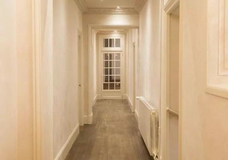 ベッドアンドブレックファースト Chateau Des Monts