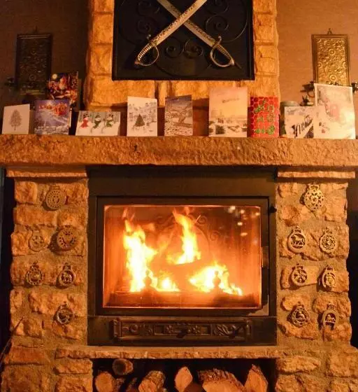 Aamiaismajoitus (B&B) Les Noyers Aulnay