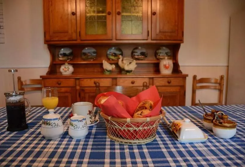 Aamiaismajoitus (B&B) Les Noyers Aulnay