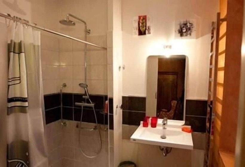 ベッドアンドブレックファースト Manoir D Orbé