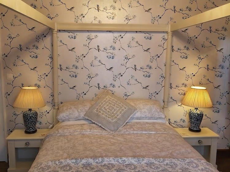 Bed and Breakfast Number 14