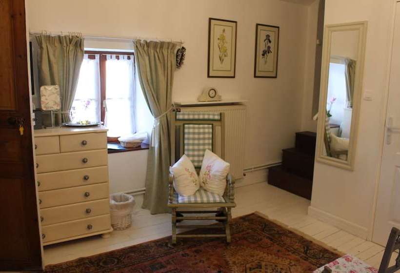 Bed and Breakfast Number 14