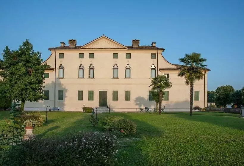 Aamiaismajoitus (B&B) Villa Conti Bassanese