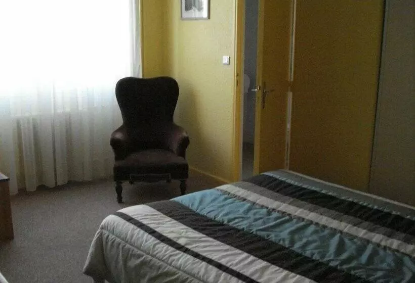 Hotelli La Baraque De Chastel