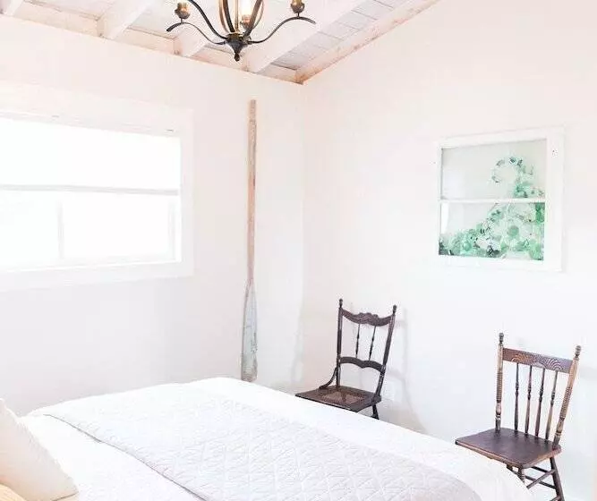 Lighthouse Lane Cottages