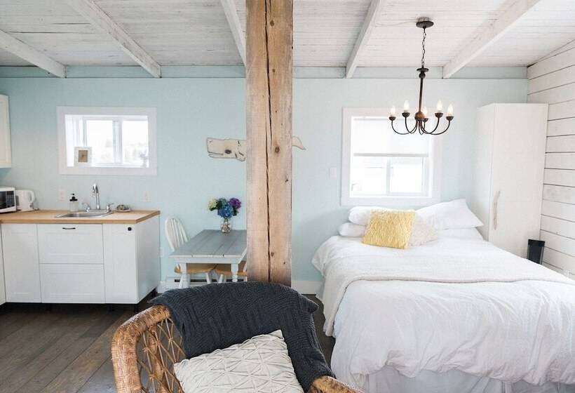 Lighthouse Lane Cottages