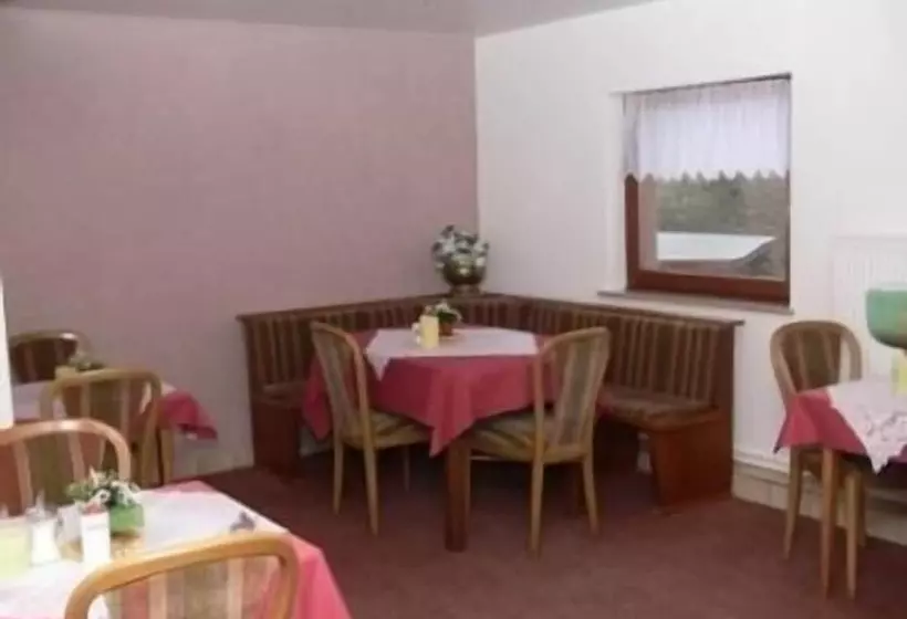 ペンション Haus Sonnenhügel