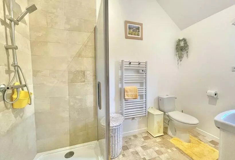 Majatalo Maison De L'etang