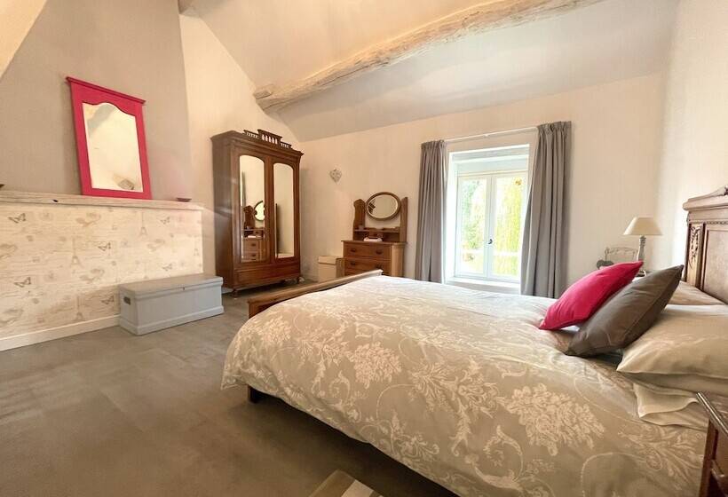 膳宿费 Maison De L'etang