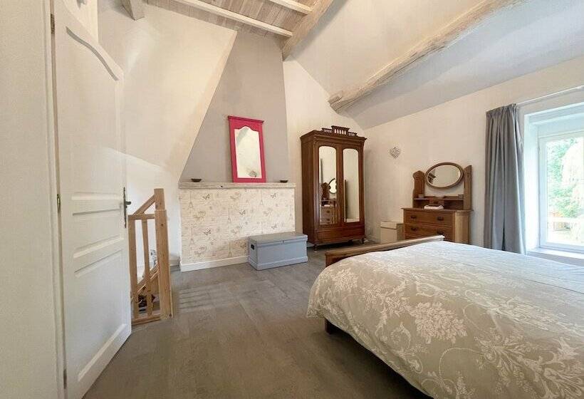 膳宿费 Maison De L'etang