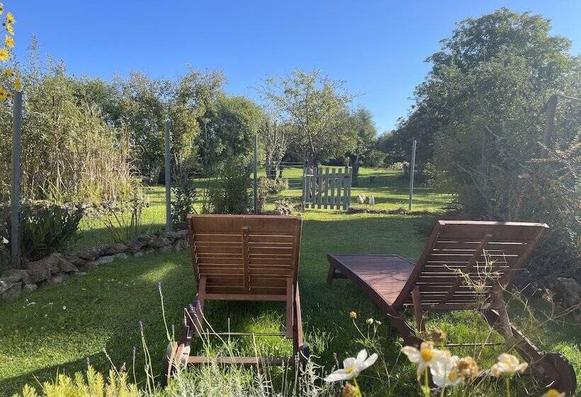 膳宿费 Maison De L'etang