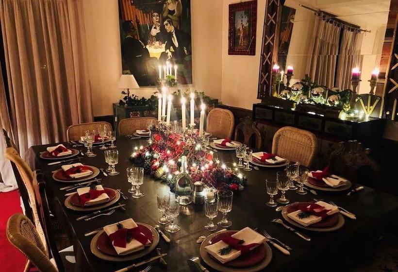 ペンション The Good House