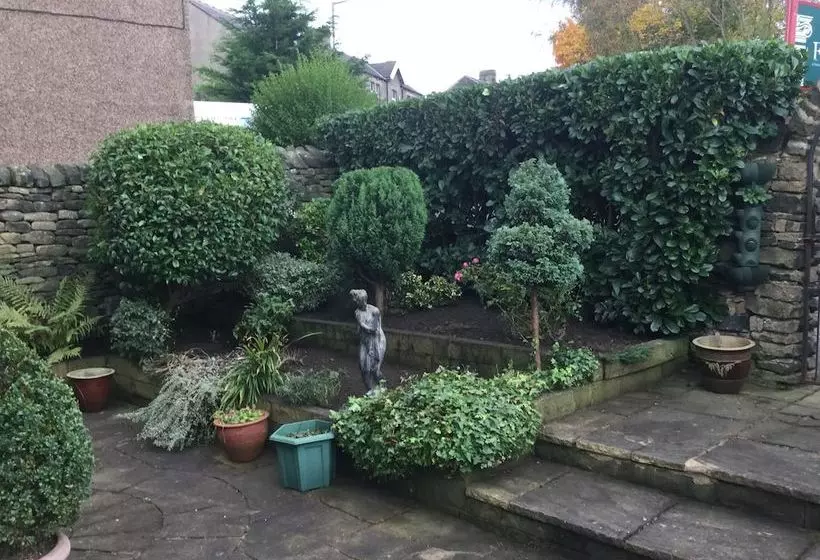 Taylors Bed And Breakfast