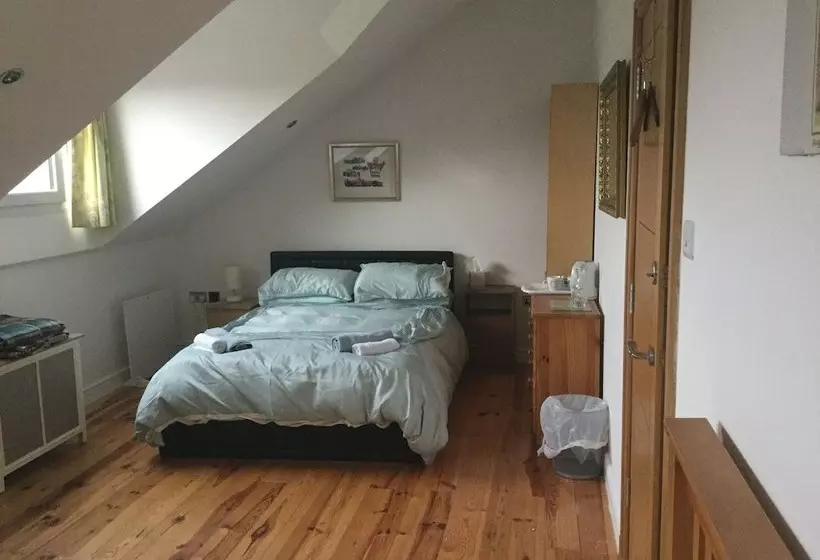 Taylors Bed And Breakfast