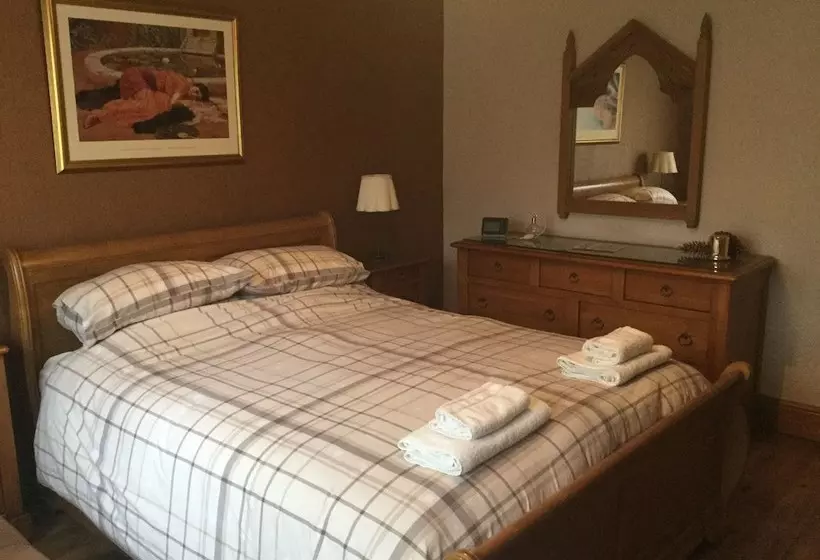 Taylors Bed And Breakfast