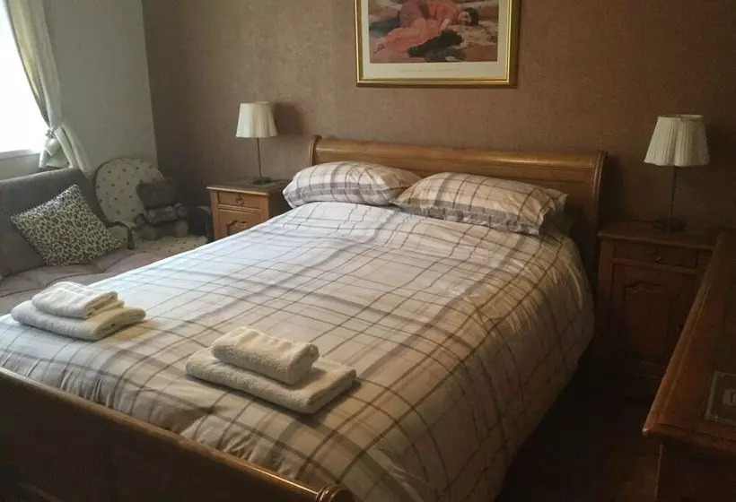 Taylors Bed And Breakfast