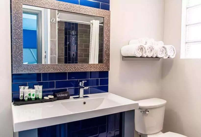 Отель American Classic Inn