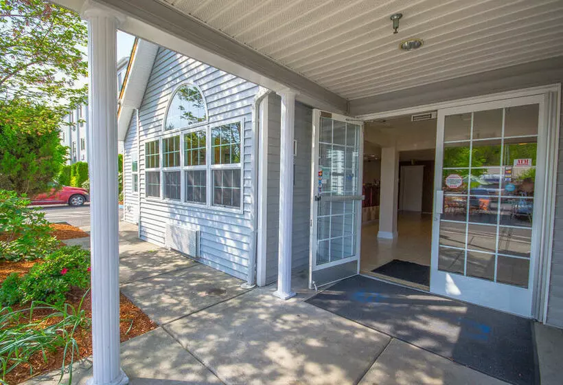 בית מלון כפרי Clarion Inn Auburn Seattle