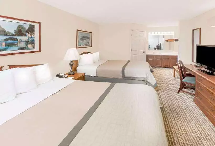 فندق Baymont Inn & Suites By Wyndham Grenada