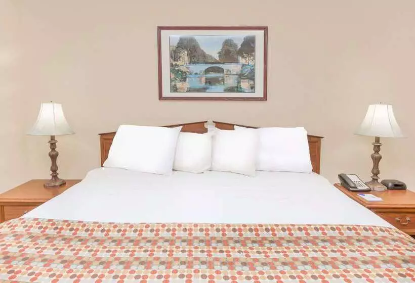 فندق Baymont Inn & Suites By Wyndham Grenada