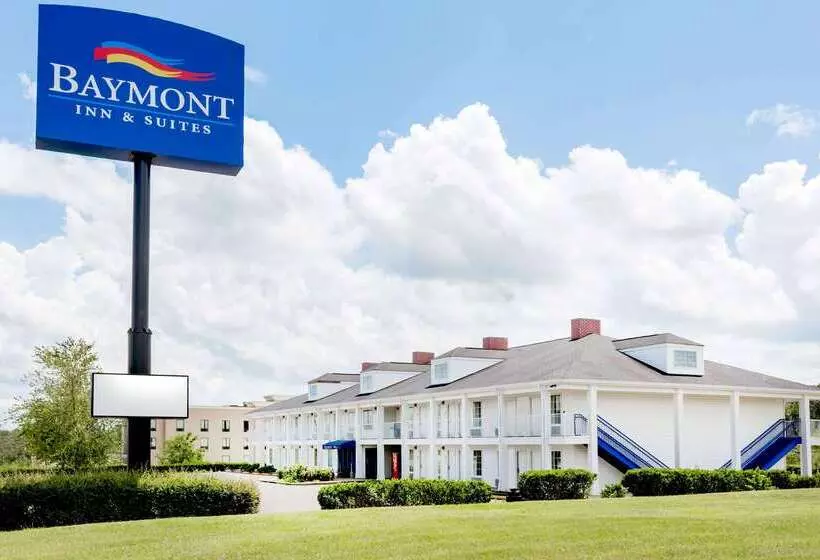 فندق Baymont Inn & Suites By Wyndham Grenada