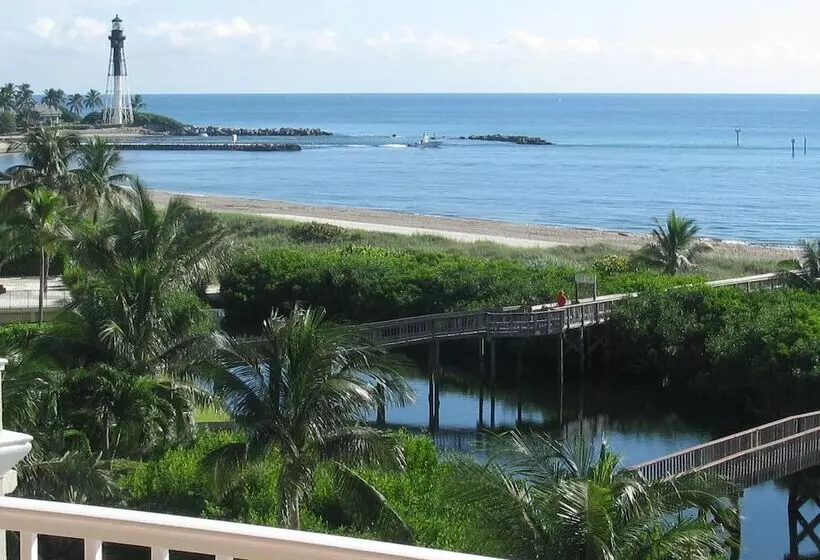 Отель Canada House Beach Club Resort