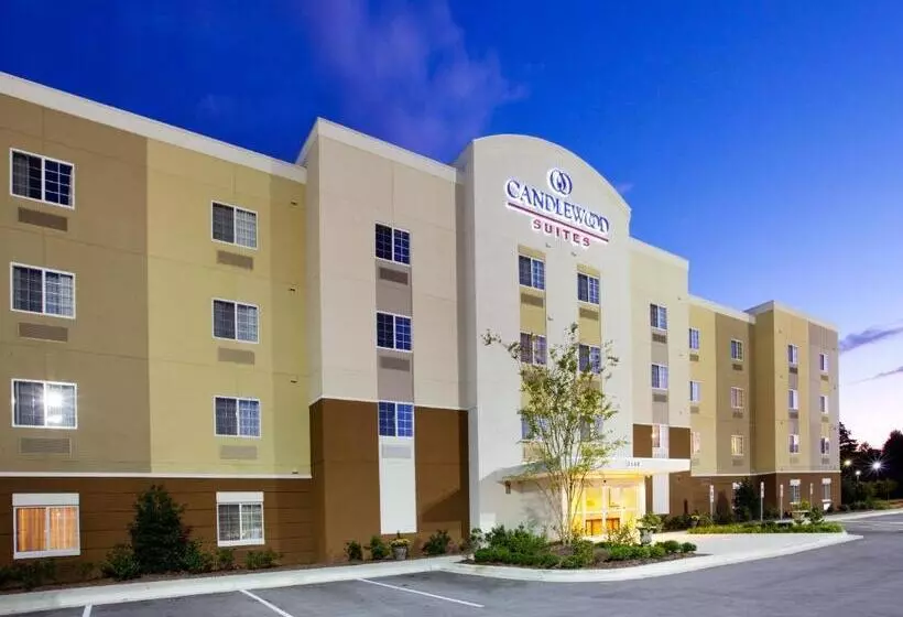 هتل Candlewood Suites New Bern, An Ihg