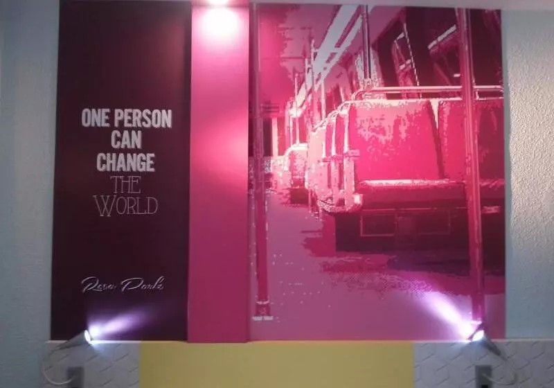 هتل Ibis Styles Paris Crimee La Villette