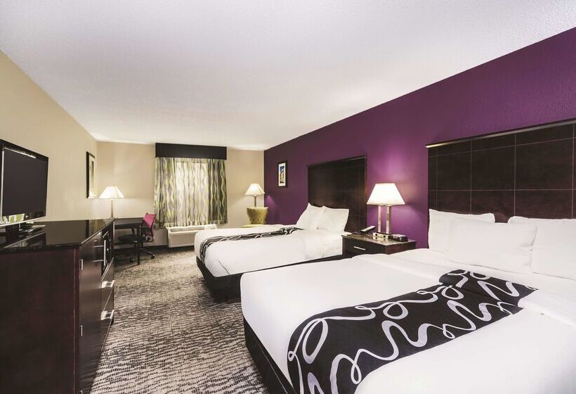 Hotel La Quinta Inn & Suites By Wyndham Louisville East