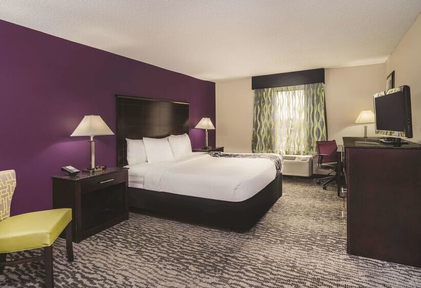 Hotel La Quinta Inn & Suites By Wyndham Louisville East