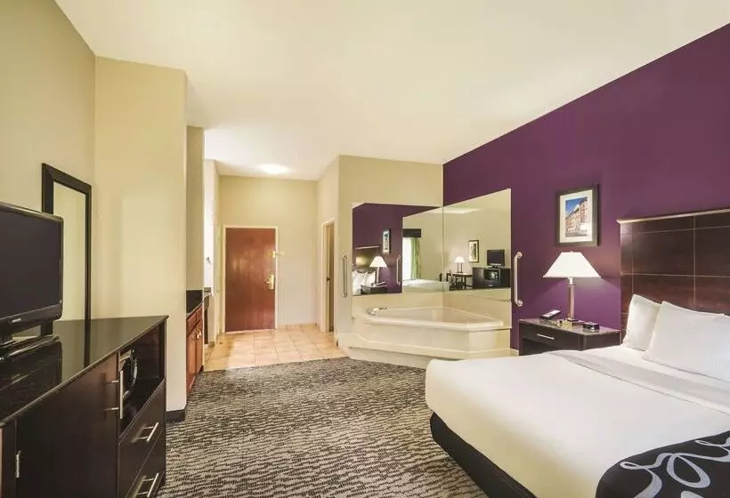 酒店 La Quinta Inn & Suites By Wyndham Louisville East